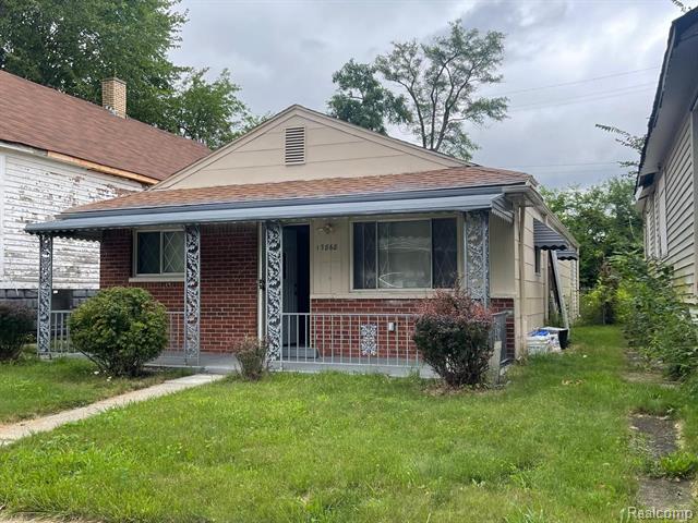 front view picture of 17868 Gallagher Street, Hamtramck, MI. 48212