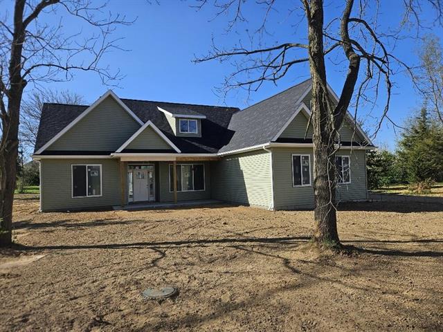front view picture of 8812 Walsh Court, Onsted, MI. 49265