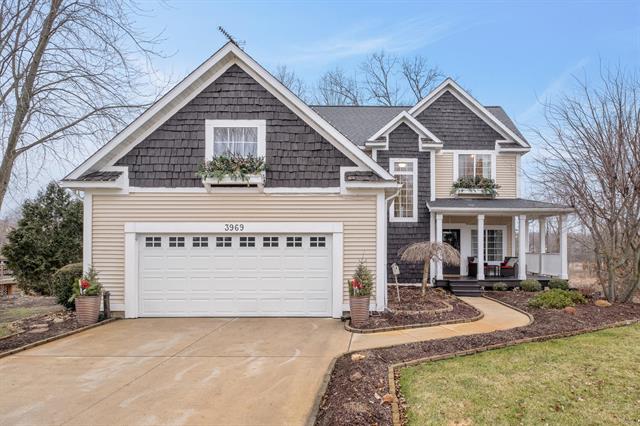 front view picture of 3969 Murray View Drive Ne, Lowell, MI. 49331