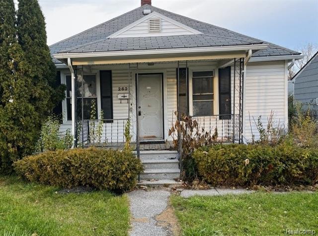 front view picture of 2621 Wadsworth Road, Saginaw, MI. 48601