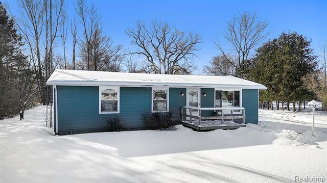 front view picture of 7216 Huron Street, Port Sanilac, MI. 48469