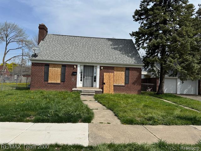 front view picture of 15469 Hazelridge Street, Detroit, MI. 48205