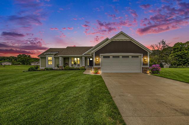 front view picture of 305 Raynes Drive, Caledonia, MI. 49316