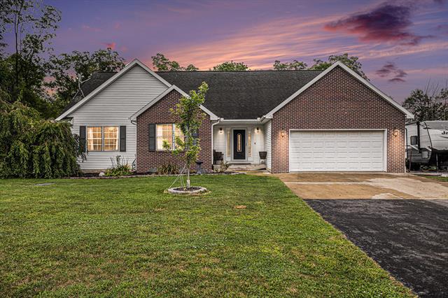 front view picture of 11770 Edgewood Drive, Bellevue, MI. 49021