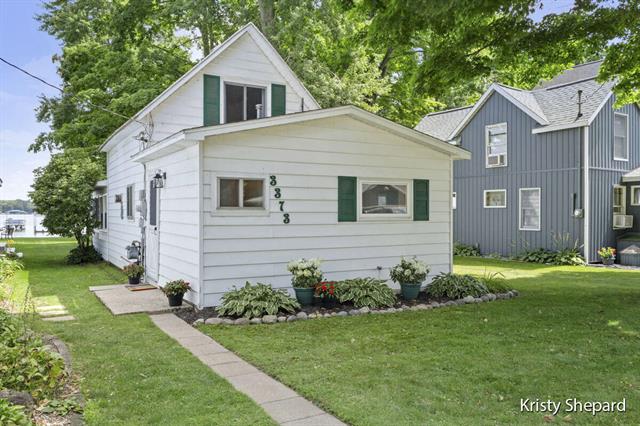 front view picture of 3373 Sandy Beach Street, Wayland, MI. 49348