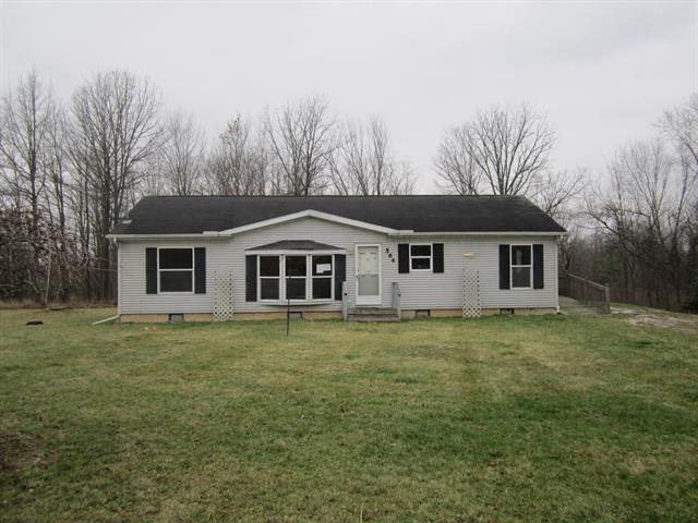 front view picture of 564 Elm Street, Vermontville, MI. 49096