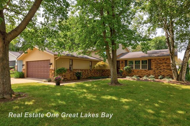 front view picture of 1668 Ashwood Drive, Reese, MI. 48757