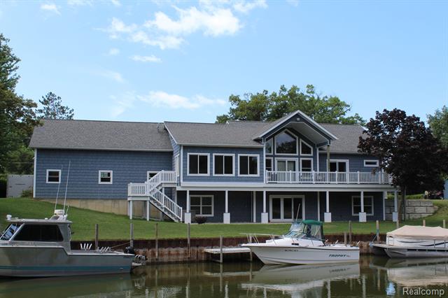 front view picture of 4378 Iroquois Drive, Pigeon, MI. 48755