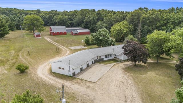 front view picture of 2576 Bass Lake Road, Pierson, MI. 49339