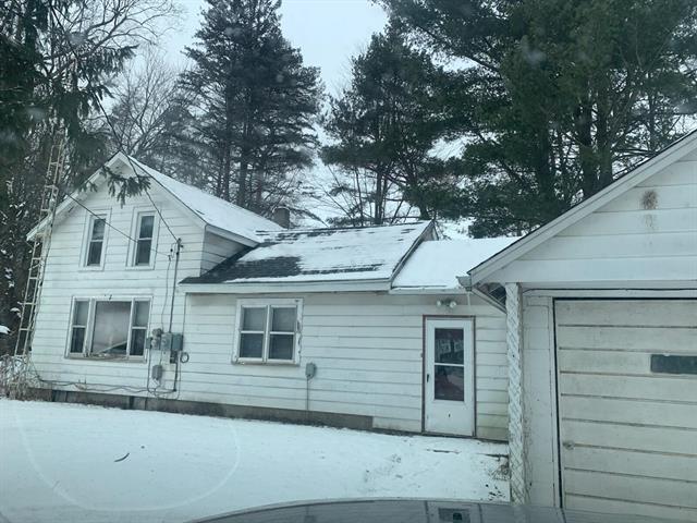 front view picture of 3358 Farnsworth Road, Lapeer, MI. 48446