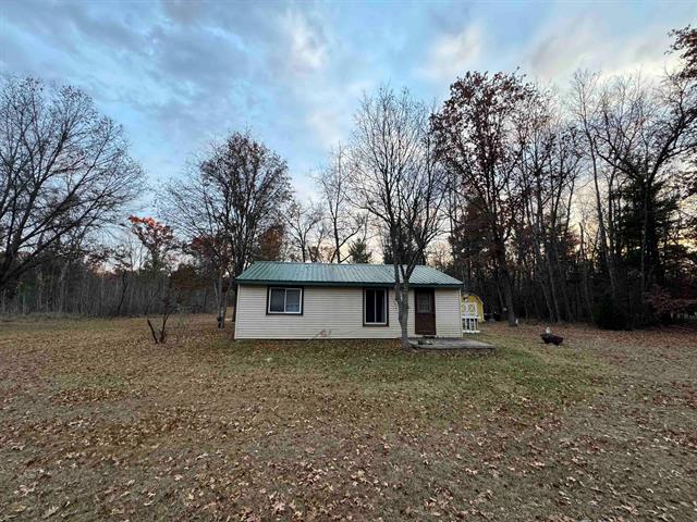 front view picture of 800 Merilyn Lane, Alger, MI. 48610