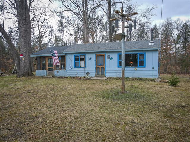 front view picture of 9577 Taylor Road Road, Free Soil, MI. 49411