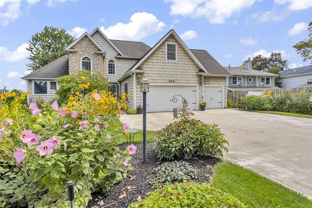 front view picture of 345 Oakwood Avenue, Clarklake, MI. 49234