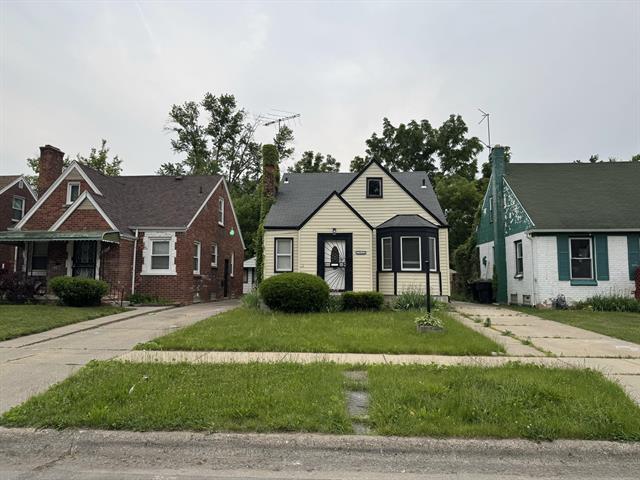 front view picture of 19440 Saint Marys Street, Detroit, MI. 48235