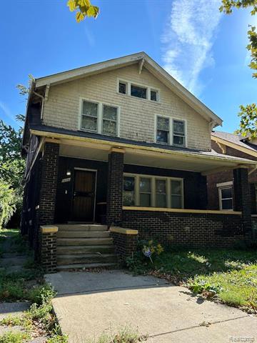 front view picture of 678 Lakewood Street, Detroit, MI. 48215