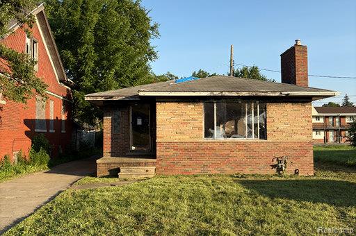 front view picture of 14434 Houston Whittier Street, Detroit, MI. 48205