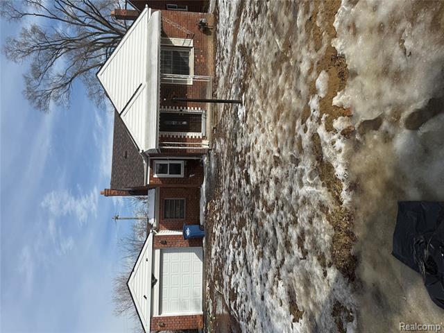 front view picture of 19726 Woodingham Drive, Detroit, MI. 48221