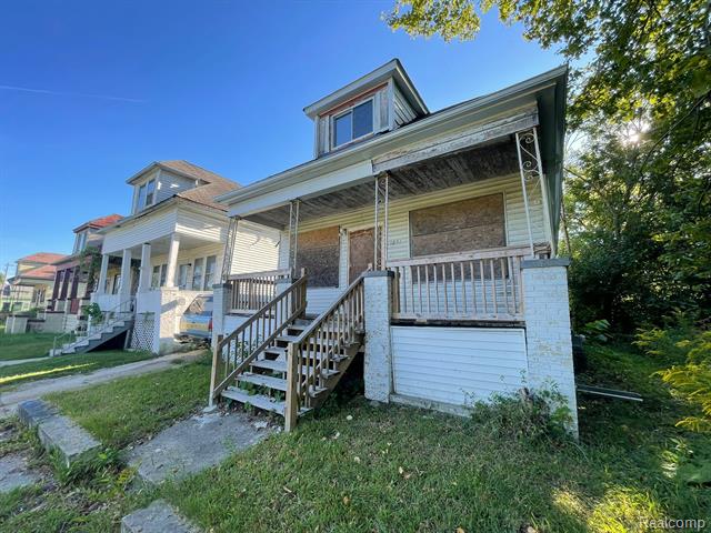 front view picture of 13851 Arlington Street, Hamtramck, MI. 48212