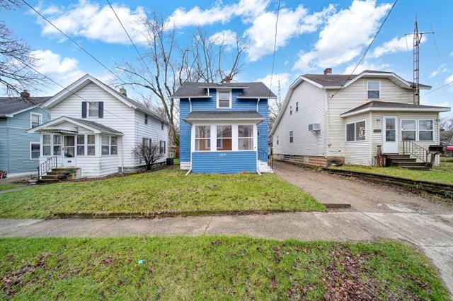 front view picture of 1313 Rhodes Street, Jackson, MI. 49202