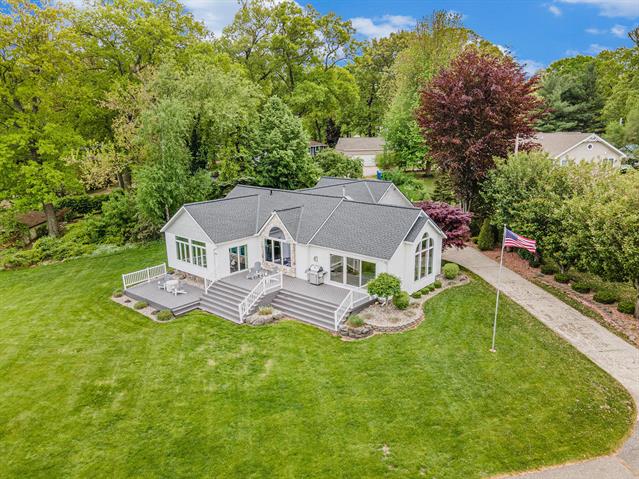 front view picture of 14776 Park Court, Grand Haven, MI. 49417