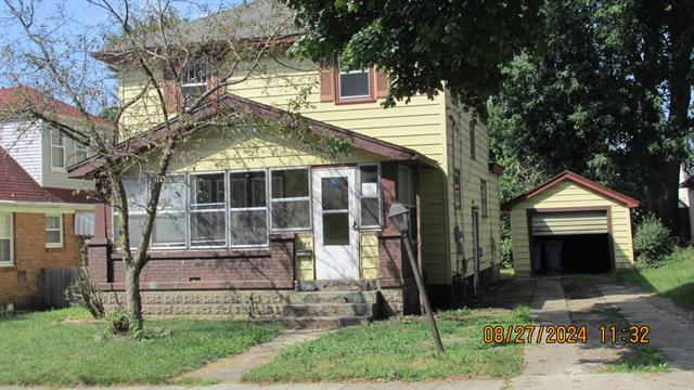front view picture of 1655 Rossman Avenue Se, Grand Rapids, MI. 49507