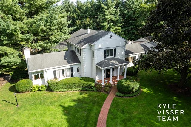 front view picture of 920 San Lucia Drive Se, Grand Rapids, MI. 49506