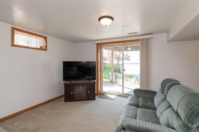 Builiding view forty three for 2918 Shore, Portage, MI. 49002
