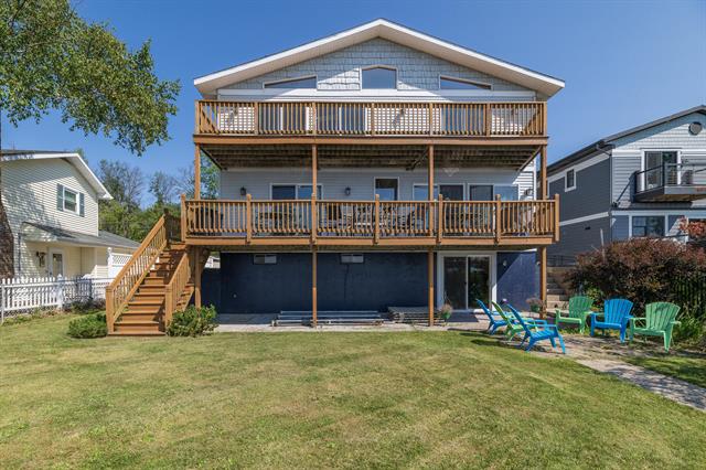 front view picture of 2918 E Shore Drive, Portage, MI. 49002
