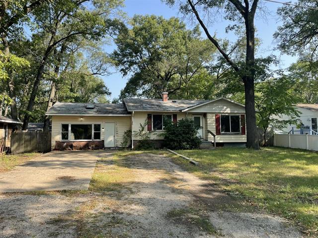 front view picture of 1420 Yarmouth Avenue, Muskegon, MI. 49444