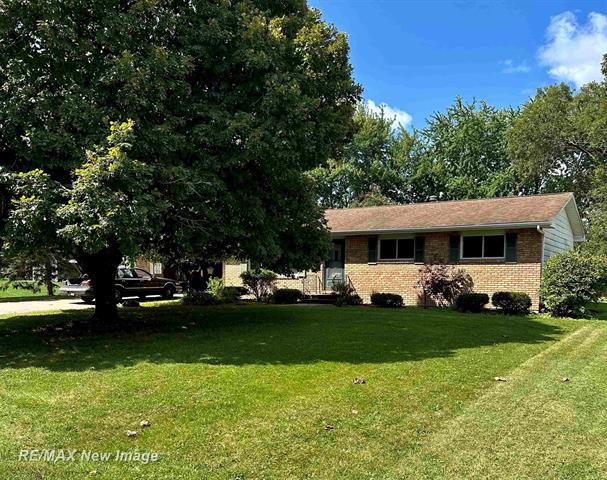front view picture of 4947 E Leckie Lane, Saginaw, MI. 48603