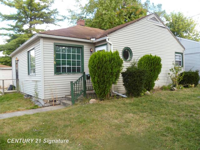 front view picture of 1716 Sycamore Street, Saginaw, MI. 48602