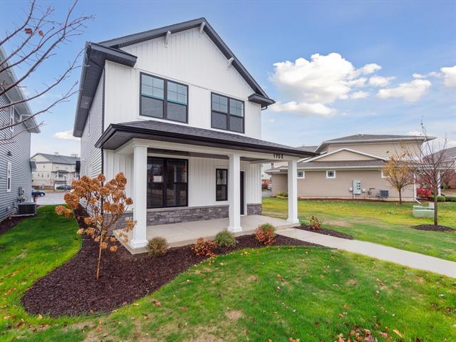 front view picture of 1705 Ashfield Street, Howell, MI. 48855