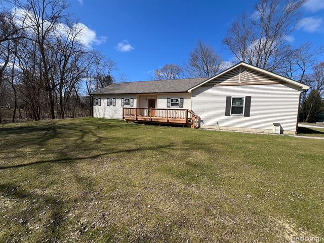 front view picture of 9090 Chilson Road, Brighton, MI. 48116