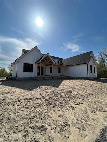 front view picture of 51760 S Foster Road, New Baltimore, MI. 48047