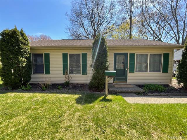 front view picture of 3674 Oakwood Street, Ann Arbor, MI. 48104