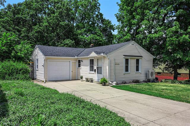 front view picture of 2816 S Park Street, Kalamazoo, MI. 49001