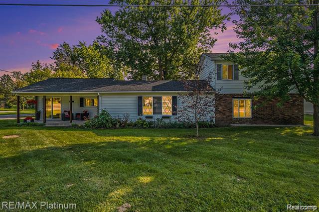 front view picture of 8001 Beecher Road, Flushing, MI. 48433
