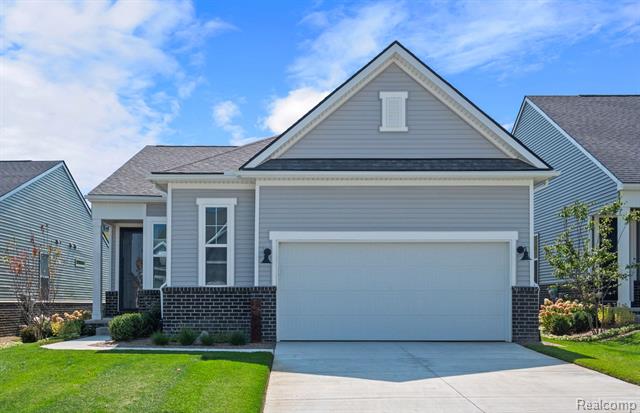 front view picture of 4121 Flagstone Drive, Milford, MI. 48381