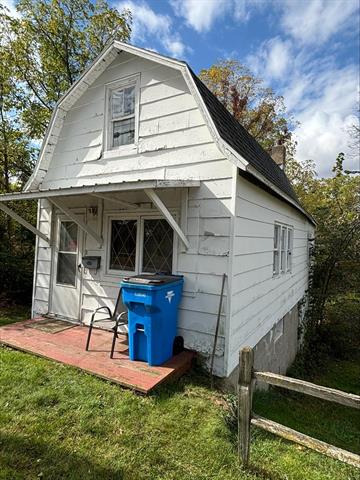 front view picture of 807 North Street, Morenci, MI. 49256