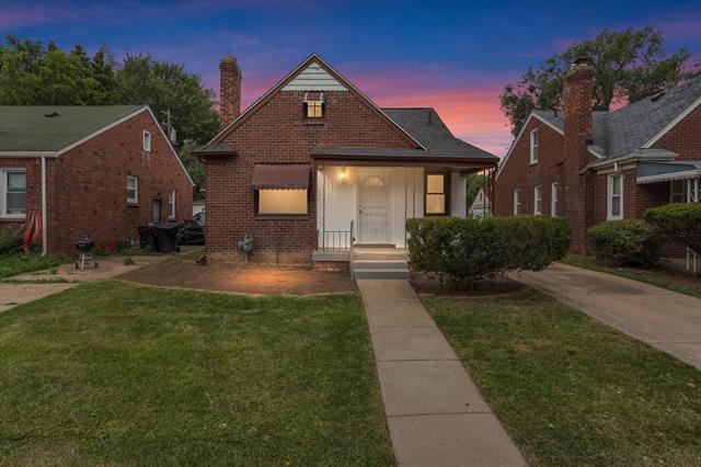 front view picture of 11669 Whitcomb Street, Detroit, MI. 48227
