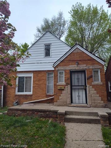 front view picture of 11025 Lakepointe Street, Detroit, MI. 48224