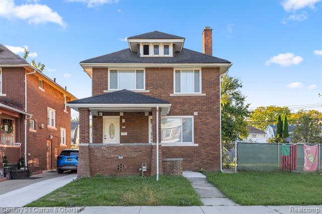 front view picture of 3297 Taylor Street, Detroit, MI. 48206