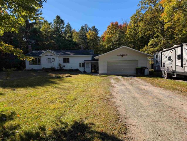 front view picture of 3425 Palmer Road, Standish, MI. 48658