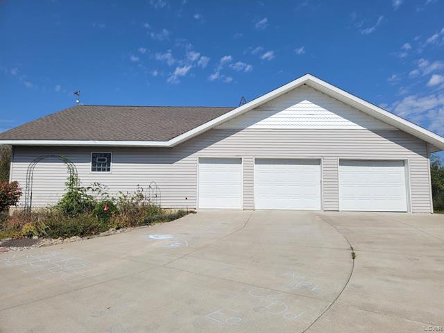 front view picture of 1577 Benner Highway, Clayton, MI. 49235