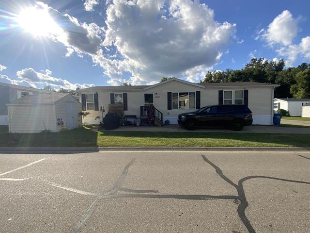 front view picture of 3935 Sycamore Street, Jackson, MI. 49201