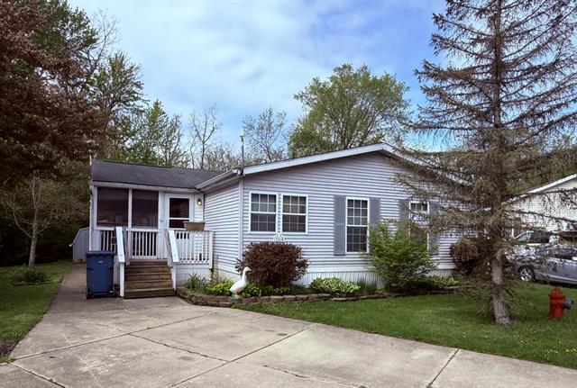 front view picture of 3264 Hawthorn Circle, Jackson, MI. 49201