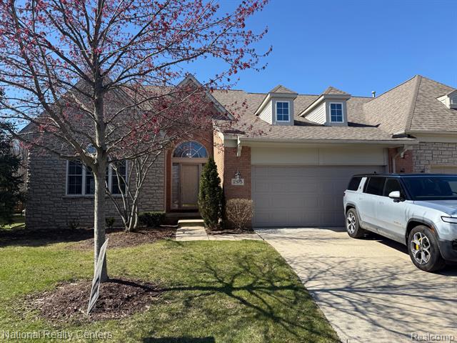 front view picture of 2375 Lexington Circle S, Canton, MI. 48188