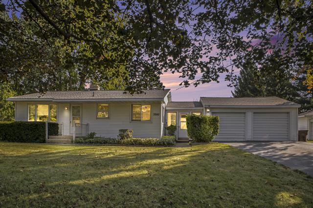 front view picture of 7080 Pine Island Drive Ne, Comstock Park, MI. 49321