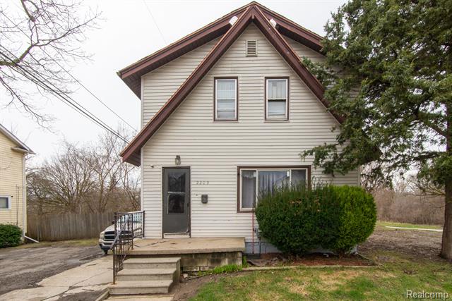 front view picture of 2209 Mason Street, Flint, MI. 48503