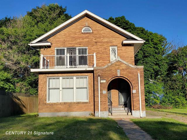 front view picture of 2913 M L King Avenue, Flint, MI. 48505